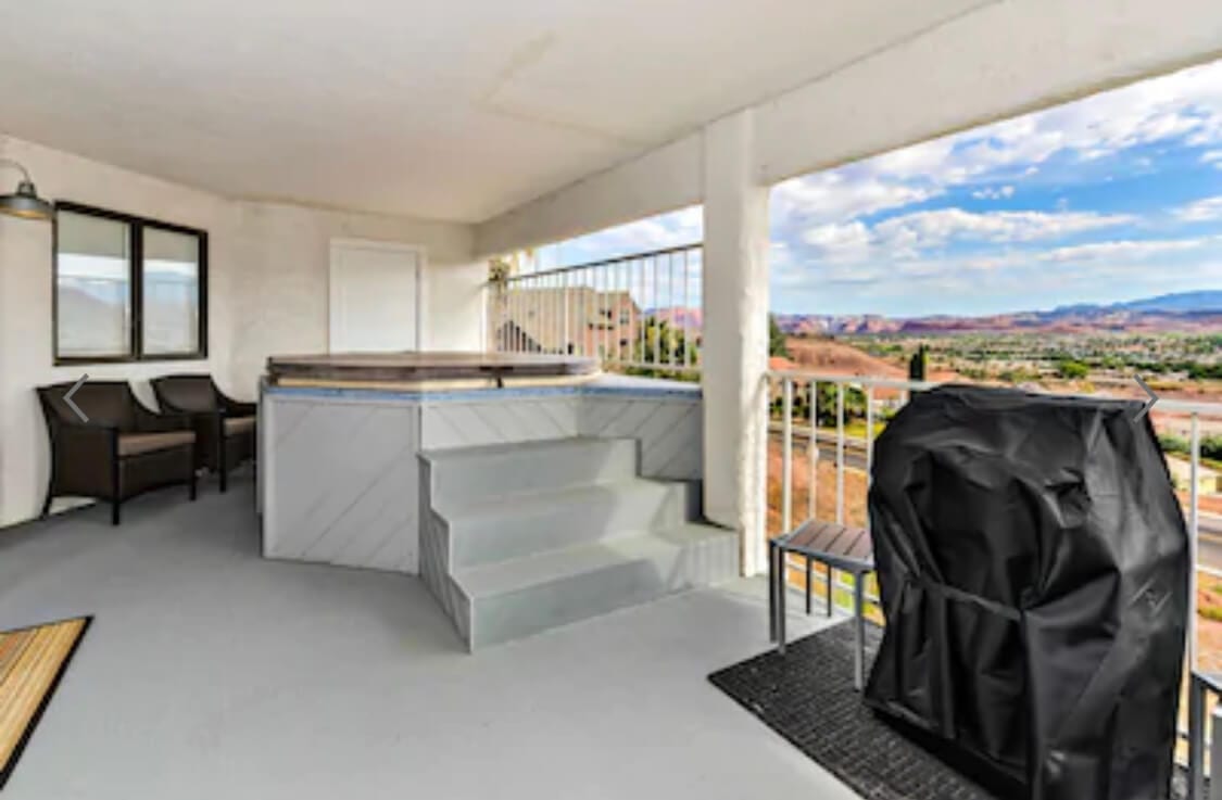 Hot tub on a deck in Saint George 