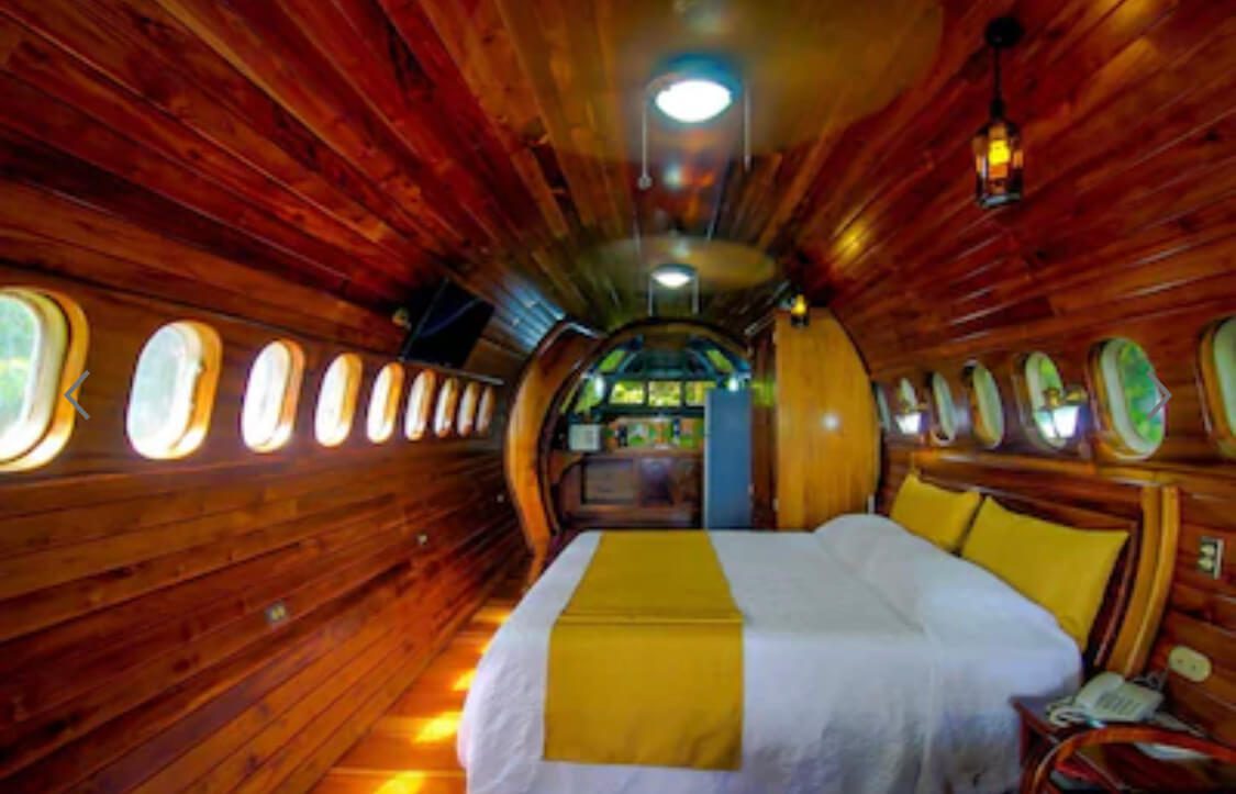 Cockpit Airbnb in Manuel Antonio Costa Rica
