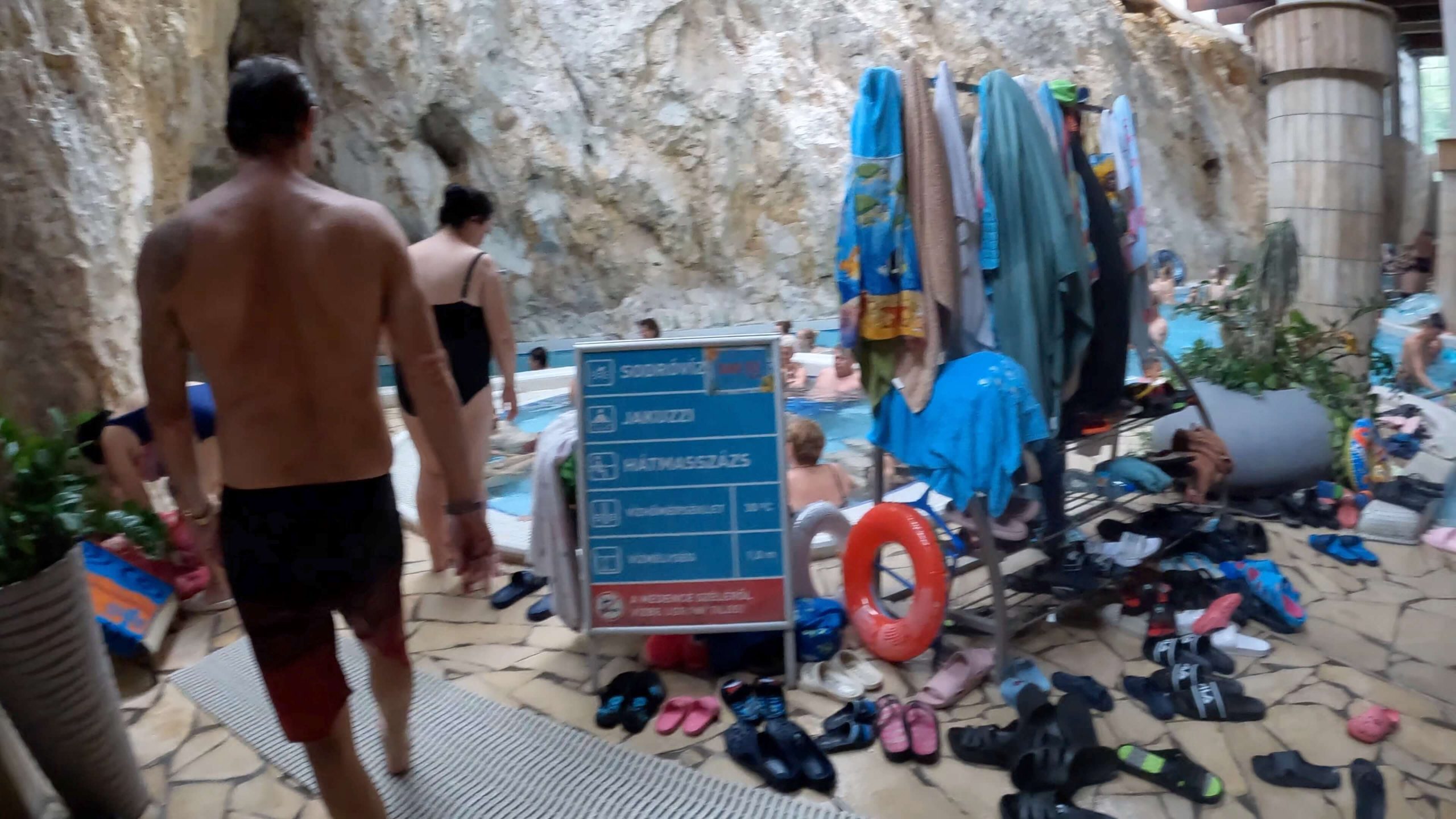 Eger Cave Baths<br />
