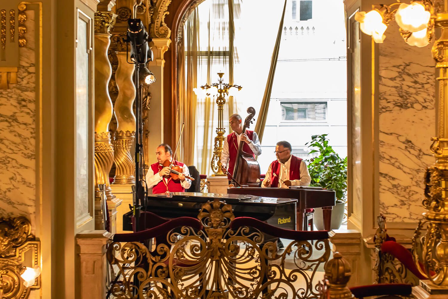 Brunch at the New Yorker one of the best things to do in Budapest