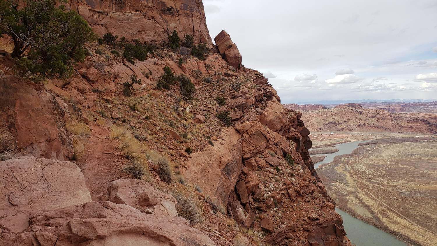 Overlook trail in Moab Utah